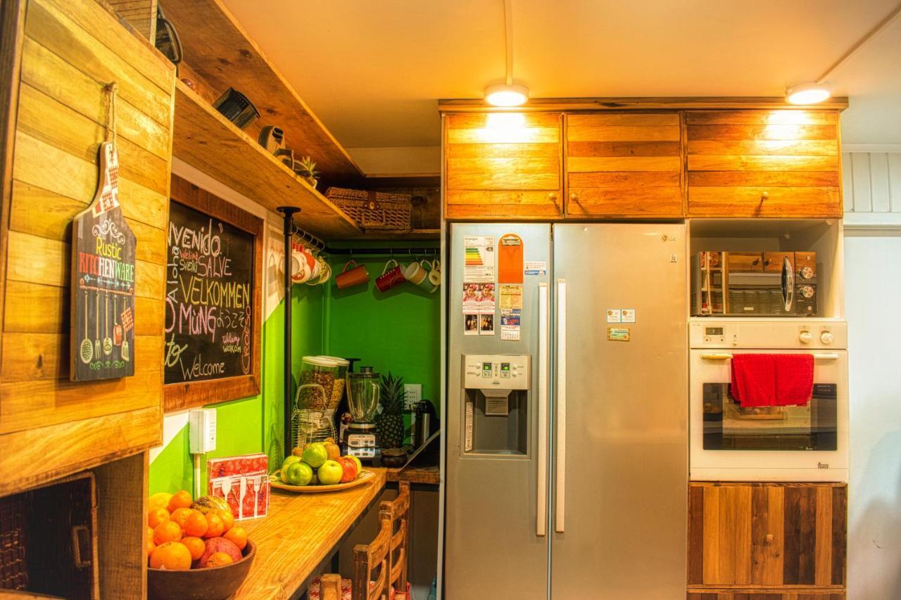 Green Hostel Valdivia Exterior photo